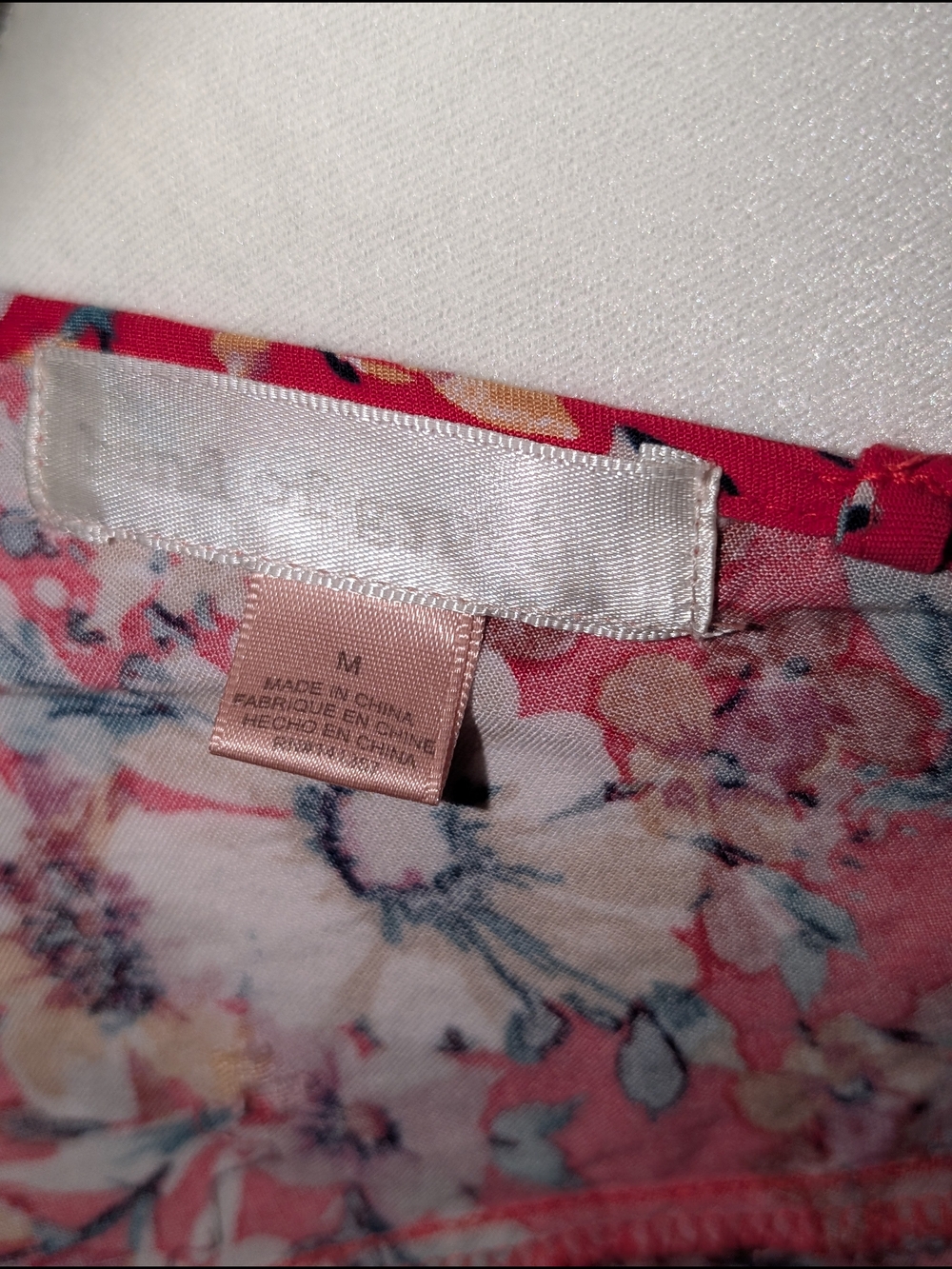 Floral Red Wrap Maxi Dress with Tie Waist And Pockets - Picture 8 of 8